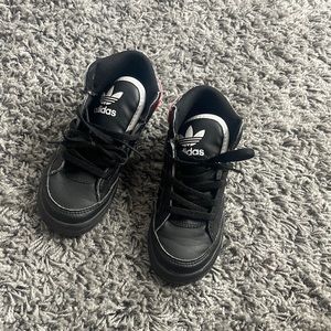 Gently worn toddler sneakers